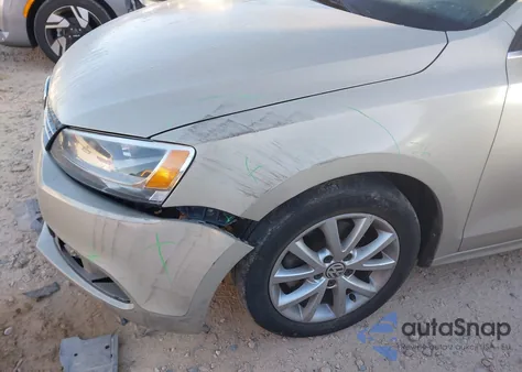 2014 Volkswagen Jetta 1.8T Se from USA, damaged, VIN 3VWD07AJXEM323250